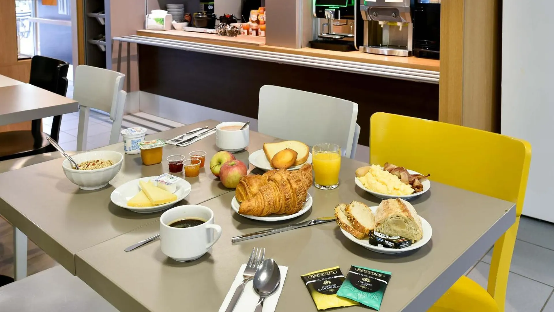 B&B Hôtel Toulouse Cité de l'Espace Mouchotte 2*,